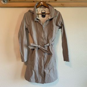 THE NORTH FACE Gray Trench rain jacket